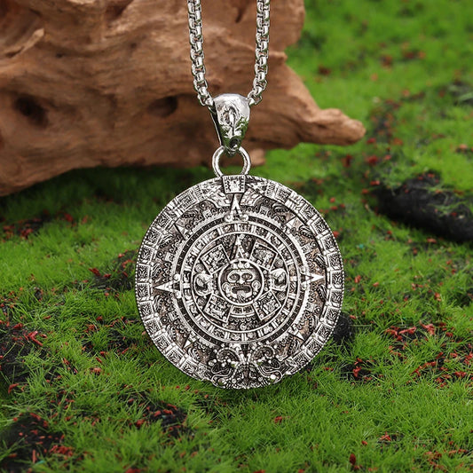 Aztec Solar Calendar Mysterious Ancient Mayan Civilization Pattern Pendant Necklace for Men'S Retro Lucky Trend Jewelry